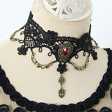 collier gothique noir dentelle