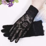 gant dentelle noir