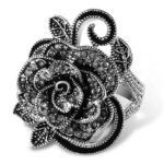 bague rose noire