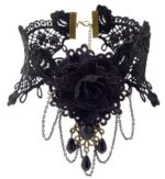 collier gothique rose noire