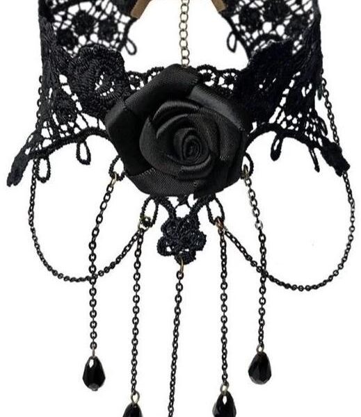 collier fleur noire