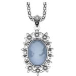 pendentif camée gris